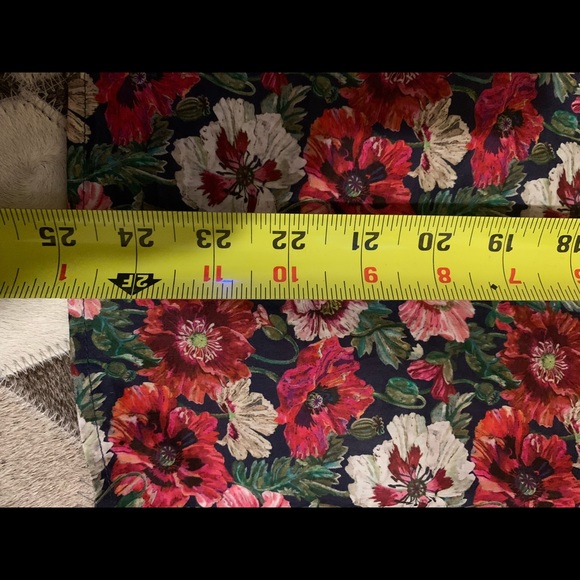 J. CREW LIBERTY BLOUSE SIZE SMALL SCALLOP DETAIL - Picture 5 of 8